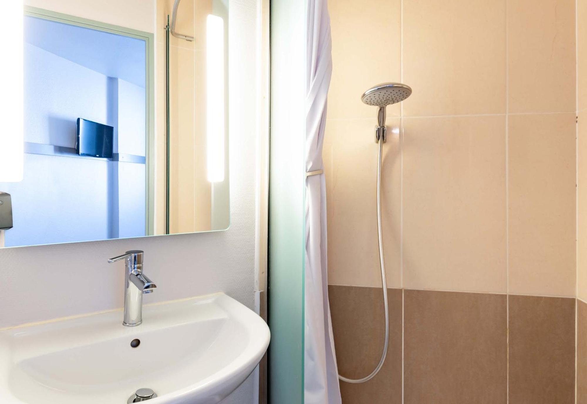 B&B Hotel Valence Sud Εξωτερικό φωτογραφία